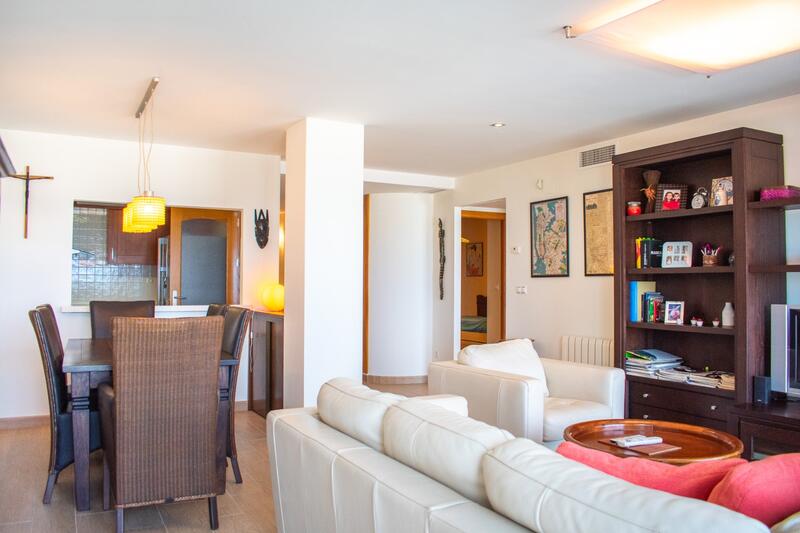 4 bedroom Apartment for sale