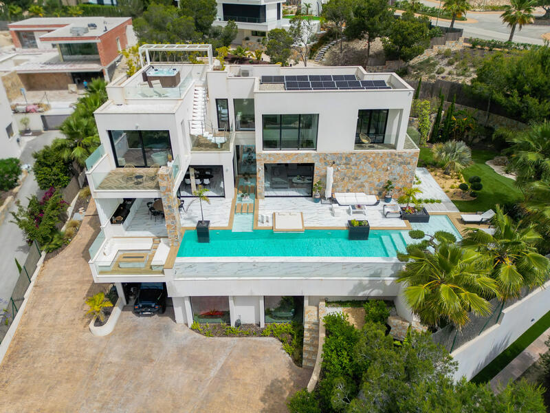 4 bedroom Villa for sale