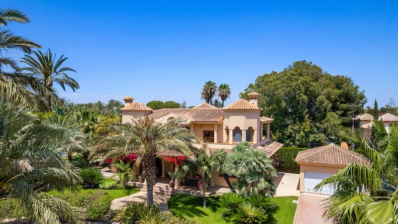5 slaapkamer Villa Te koop