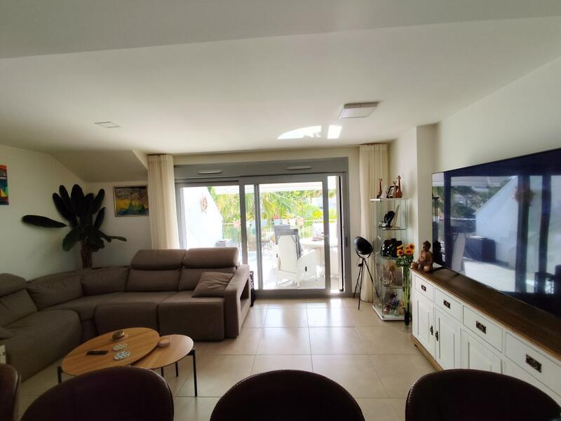 2 slaapkamer Appartement Te koop