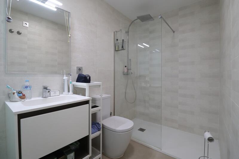 2 slaapkamer Appartement Te koop