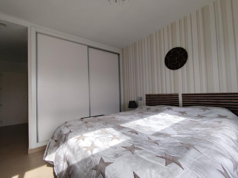 2 slaapkamer Appartement Te koop