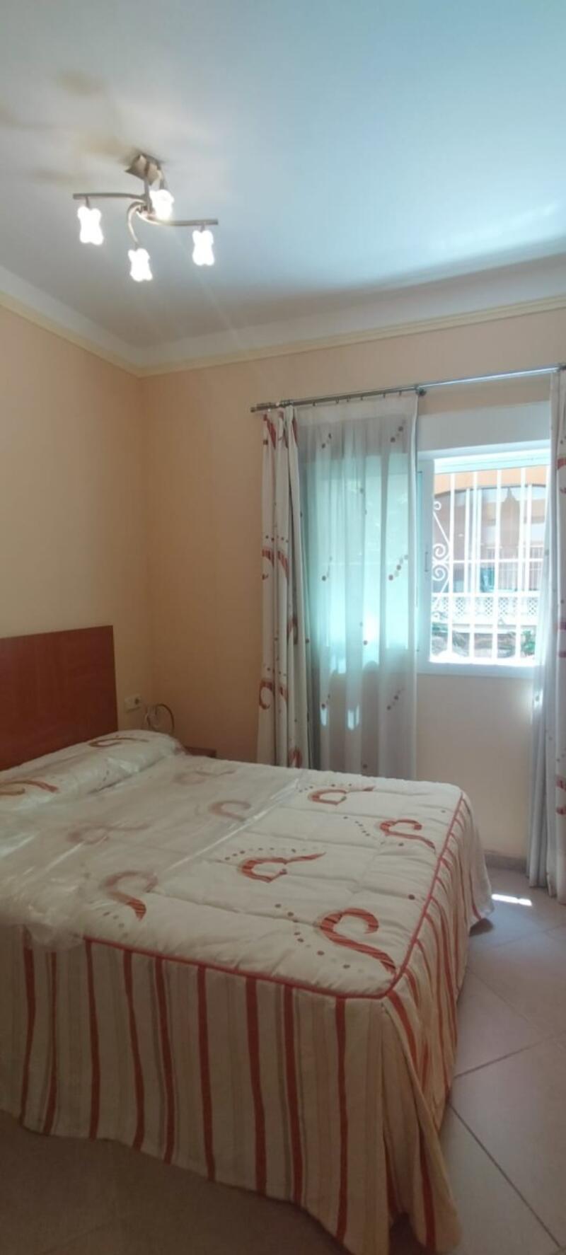 1 slaapkamer Appartement voor lange termijn huur