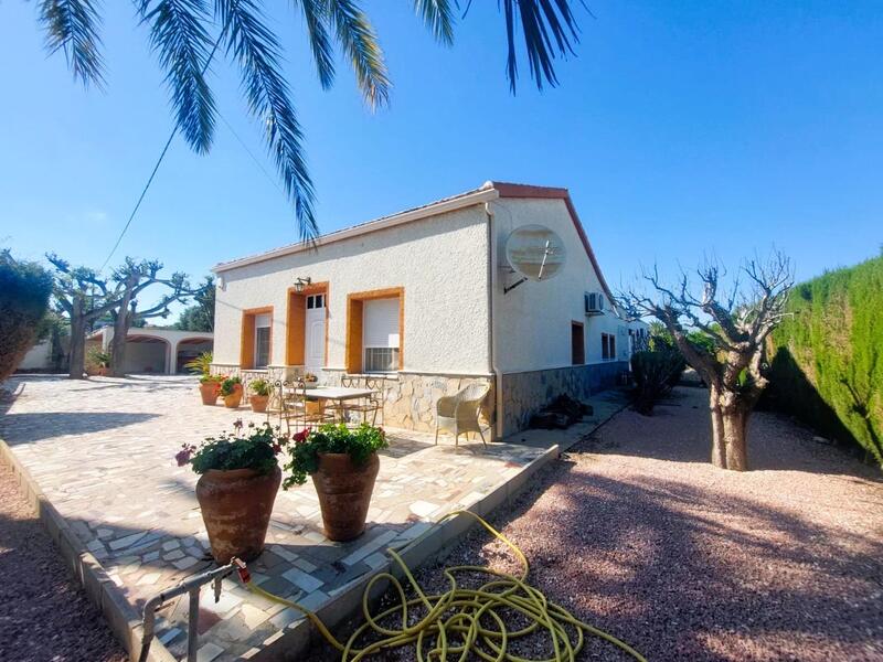5 bedroom Commercial Property for sale