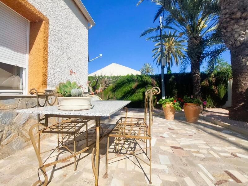 5 bedroom Commercial Property for sale