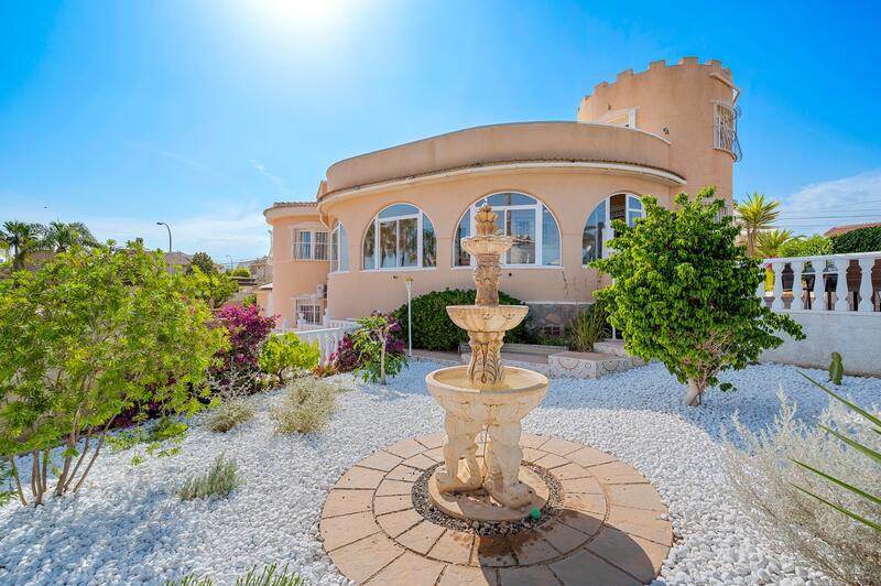 5 Cuarto Villa en venta
