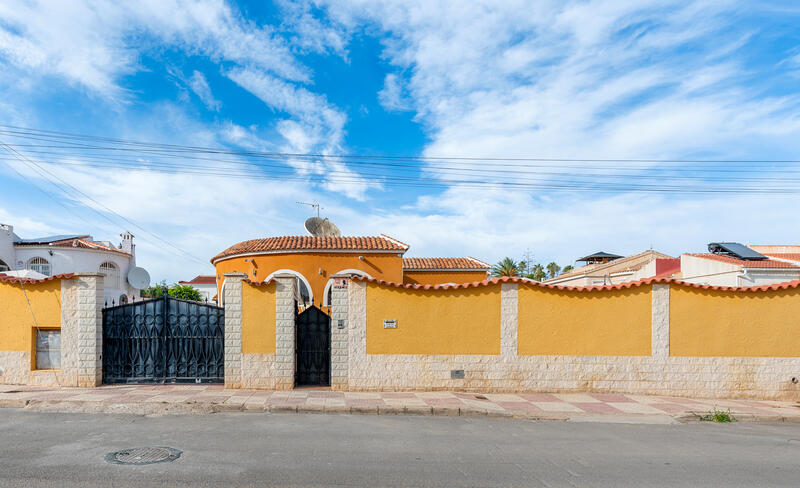 Villa til salg i Ciudad Quesada, Alicante