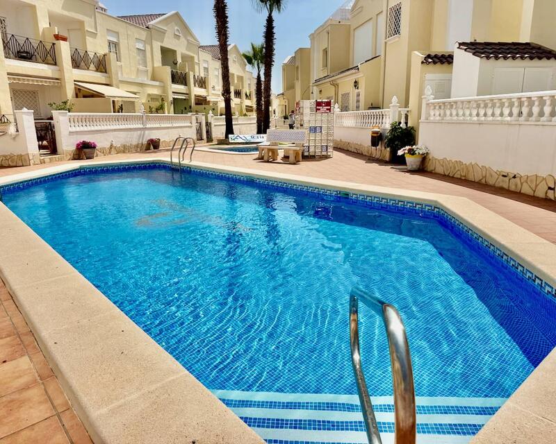 3 Cuarto Villa en venta
