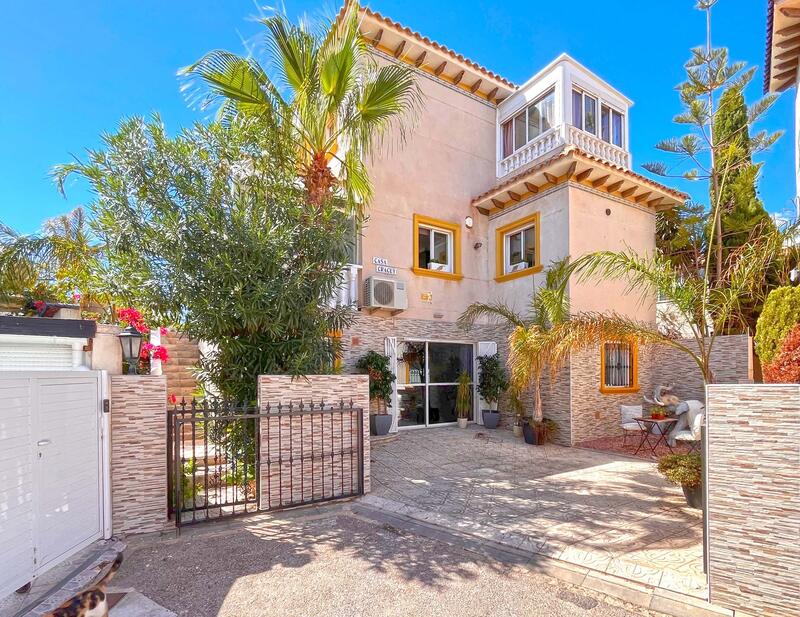 4 chambre Villa à vendre