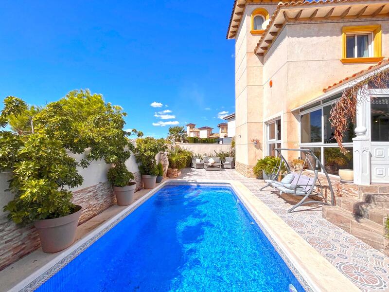 4 chambre Villa à vendre