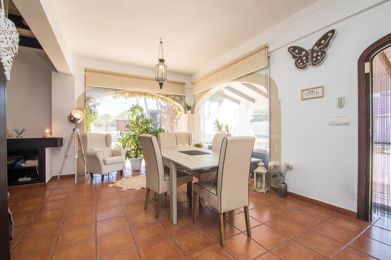 4 Schlafzimmer Villa zu verkaufen