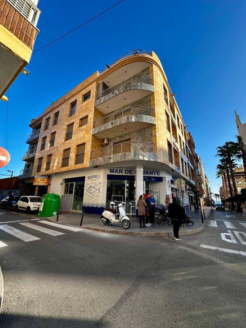 Apartment for sale in Torrevieja, Alicante