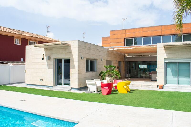 Villa til salg i San Javier, Murcia
