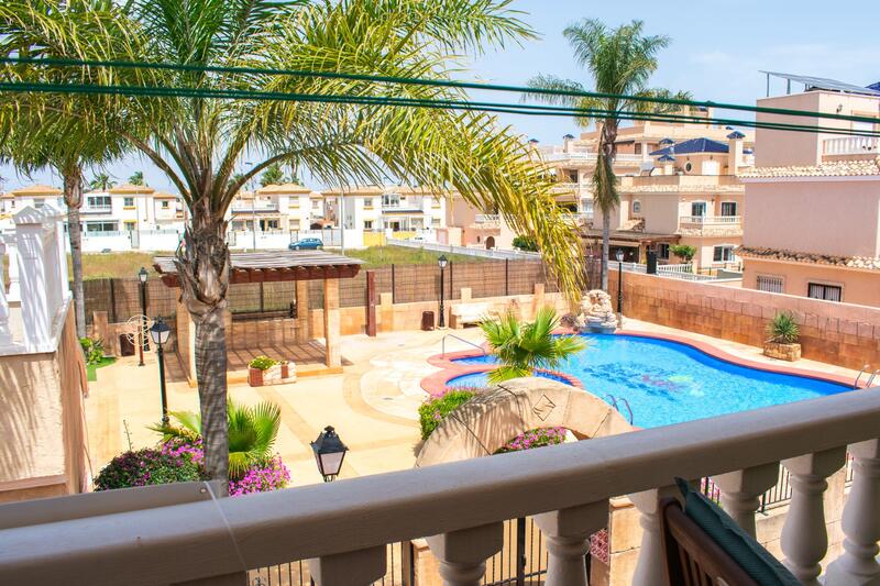 Townhouse for sale in Orihuela Costa, Alicante
