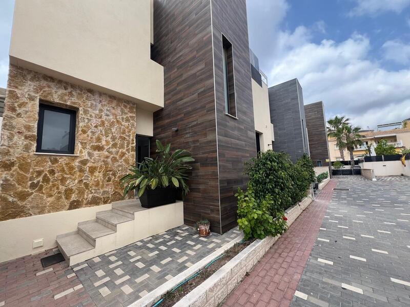 3 slaapkamer Villa Te koop