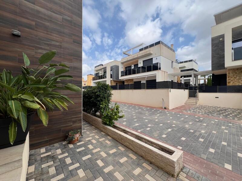 3 slaapkamer Villa Te koop