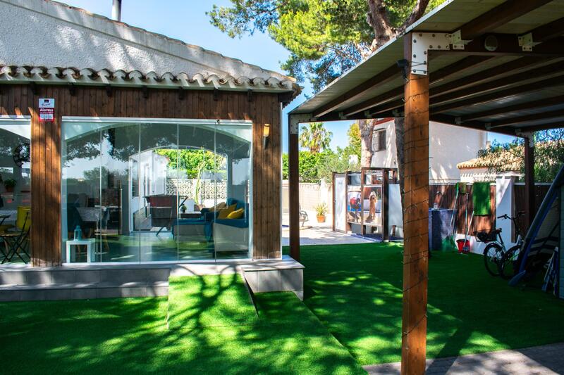 Villa til salgs i Orihuela Costa, Alicante