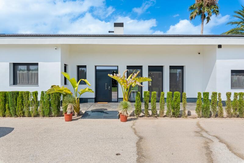 5 slaapkamer Villa Te koop