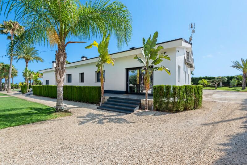 5 slaapkamer Villa Te koop