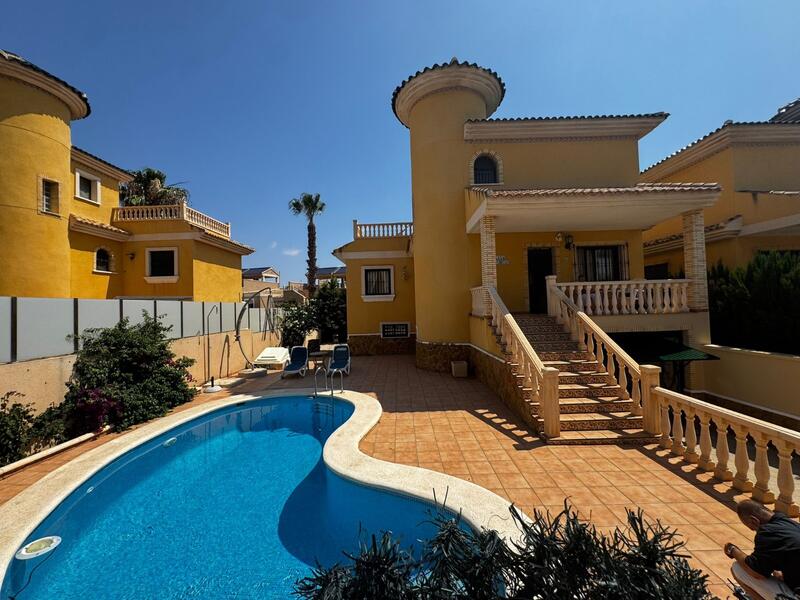 Villa for sale in Orihuela Costa, Alicante