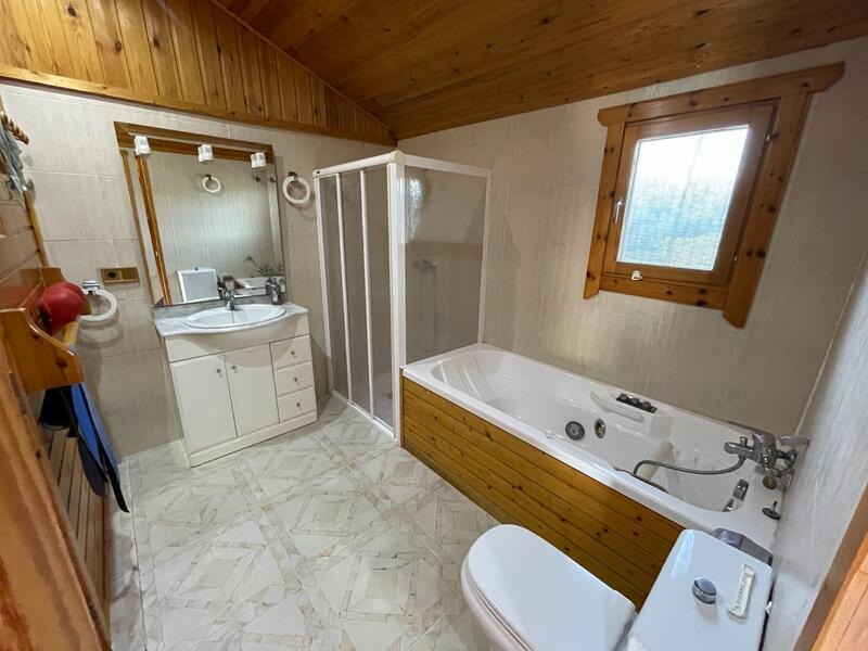 4 Cuarto Villa en venta