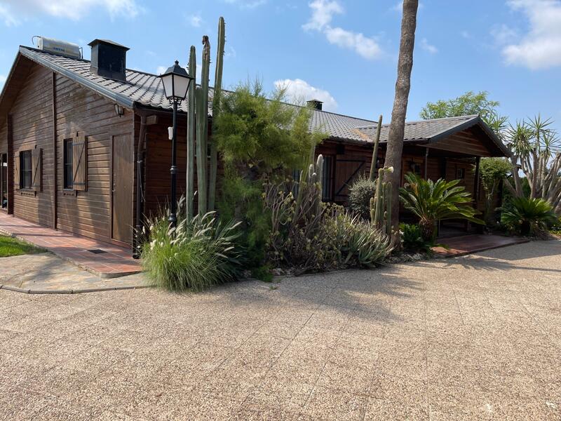 4 Cuarto Villa en venta