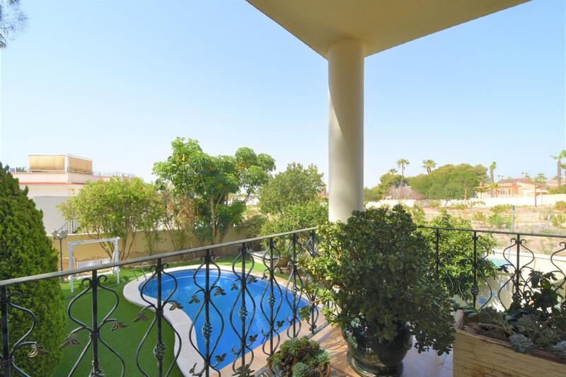 5 slaapkamer Villa Te koop