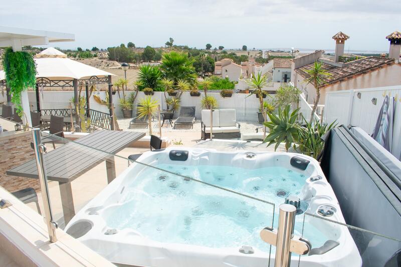 Villa à vendre dans San Miguel de Salinas, Alicante