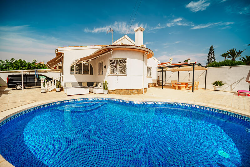 Villa zu verkaufen in Ciudad Quesada, Alicante
