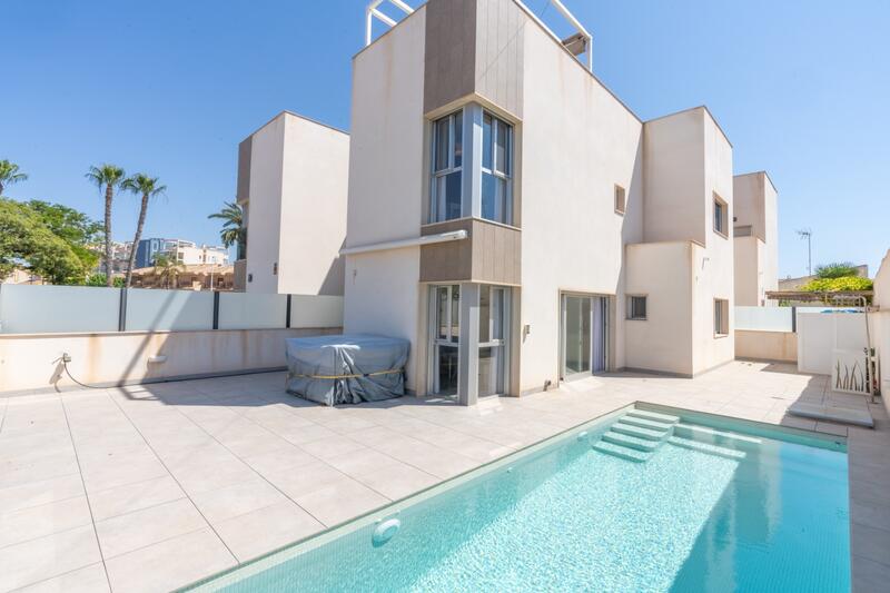 3 bedroom Villa for sale