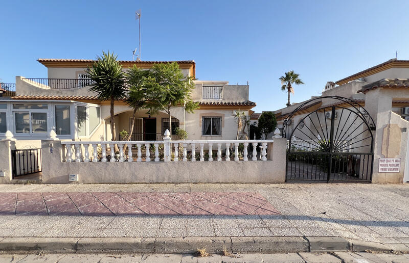 Townhouse for sale in Orihuela Costa, Alicante