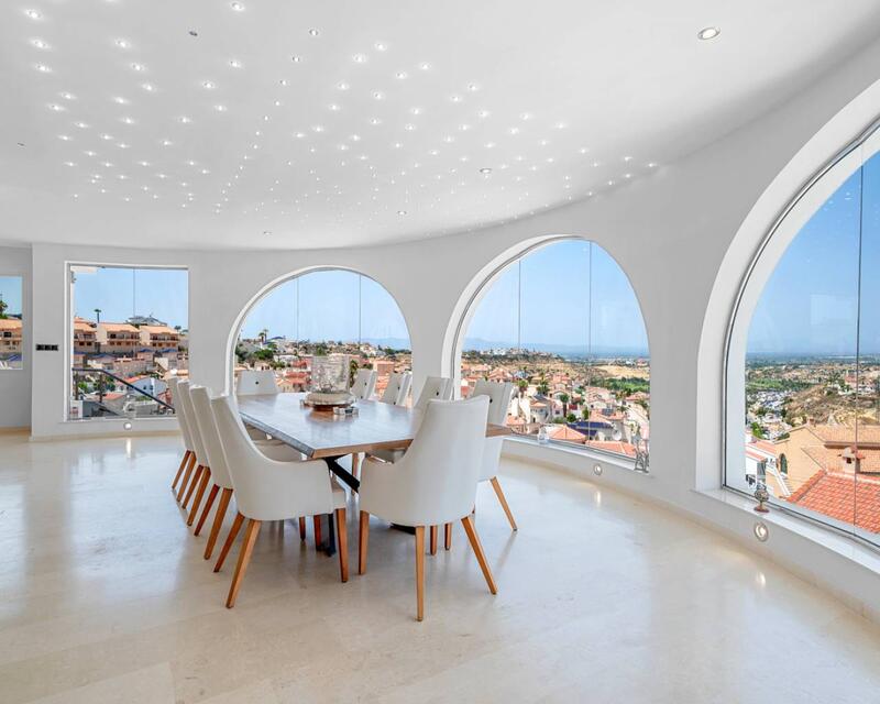 7 Schlafzimmer Villa zu verkaufen
