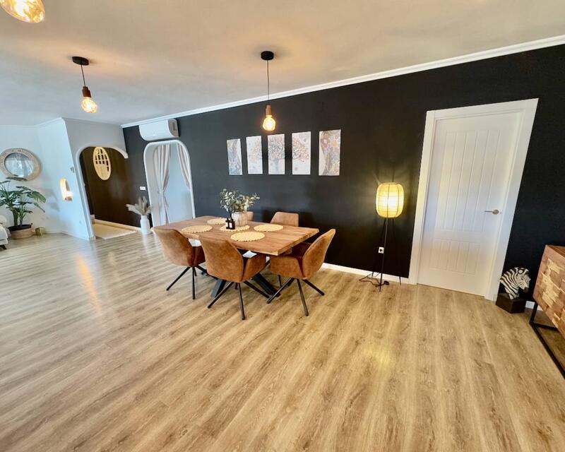 6 Cuarto Villa en venta
