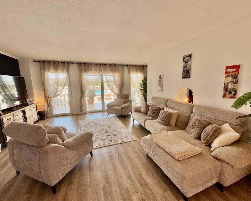 6 Cuarto Villa en venta