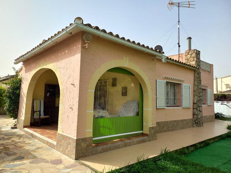 3 спальная комната вилла продается