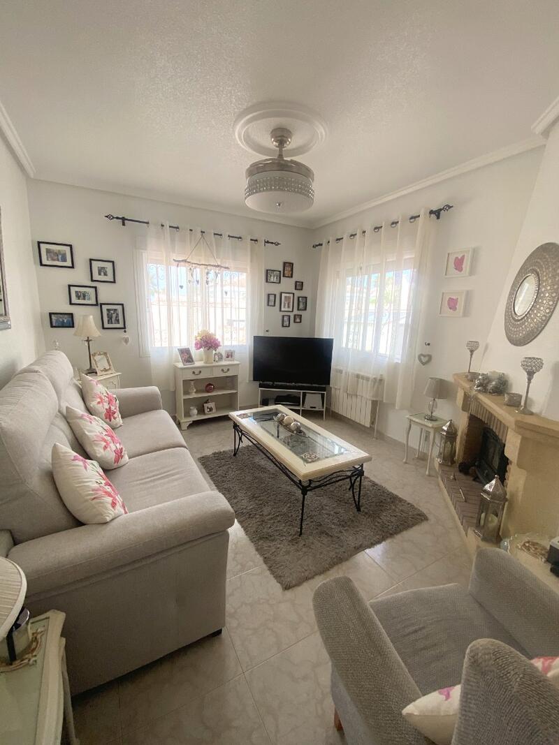 2 Schlafzimmer Villa zu verkaufen