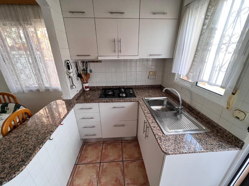 2 Cuarto Villa en venta