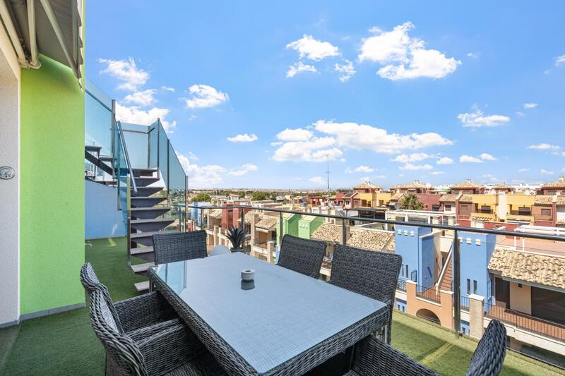 3 bedroom Apartment for sale