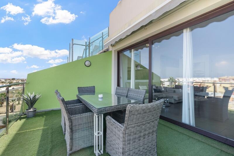 3 bedroom Apartment for sale