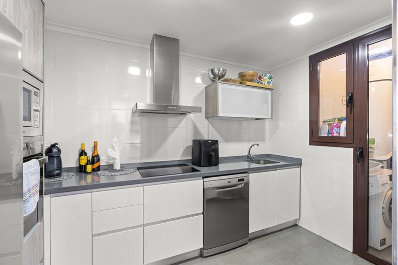 3 bedroom Apartment for sale