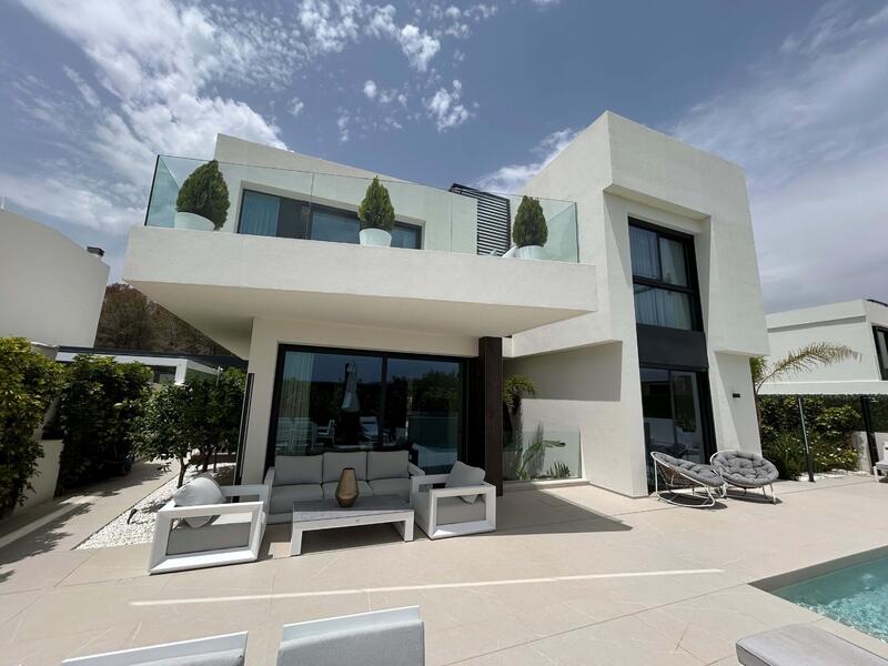 Villa Te koop in La Nucia, Alicante