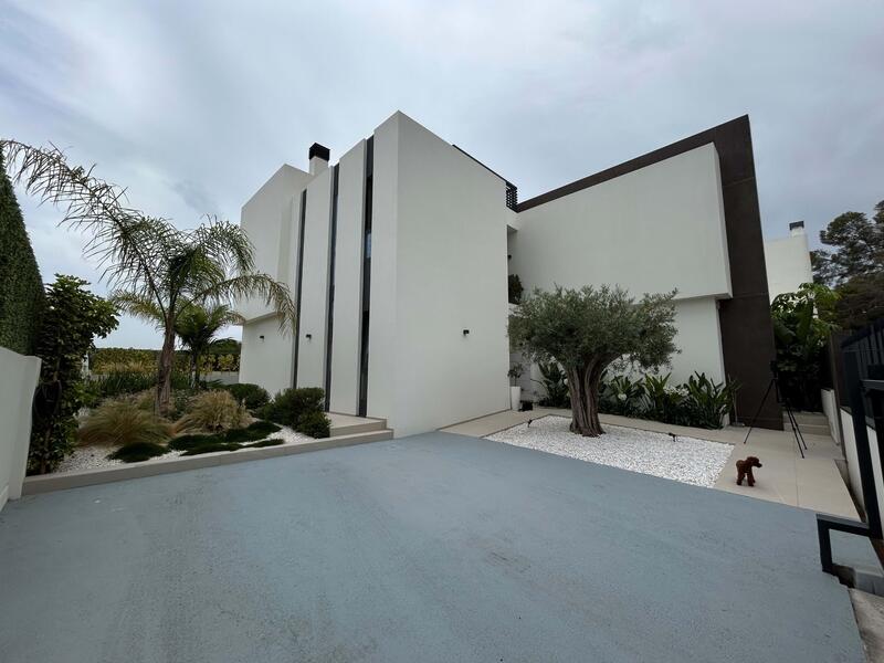 6 slaapkamer Villa Te koop