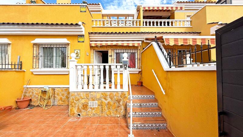 Maison de Ville à vendre dans Torrevieja, Alicante