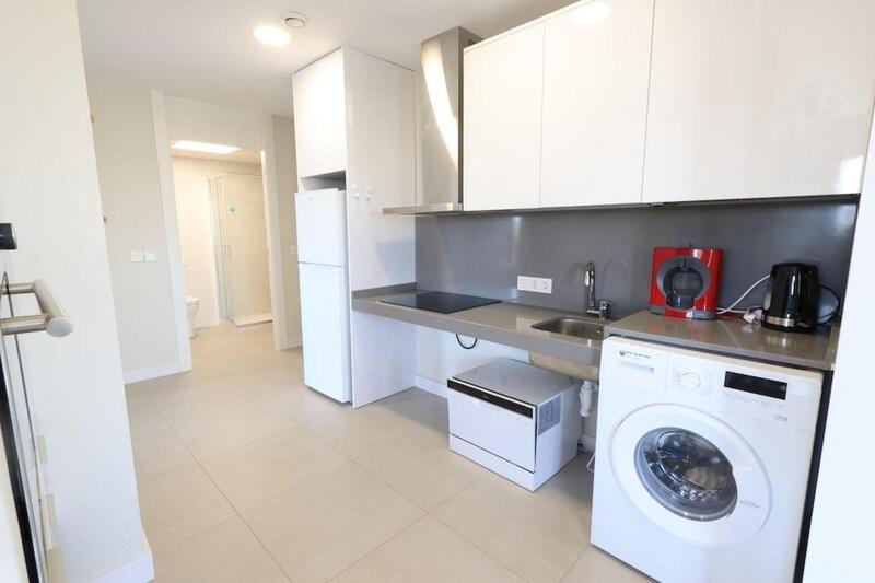 2 chambre Local Commercial à vendre