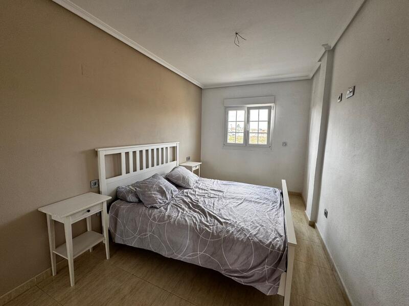3 slaapkamer Gezinswoning Te koop