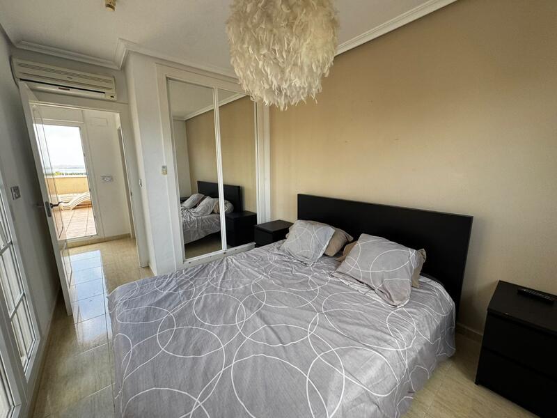 3 slaapkamer Gezinswoning Te koop