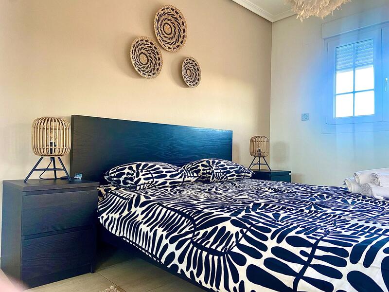 3 slaapkamer Gezinswoning Te koop