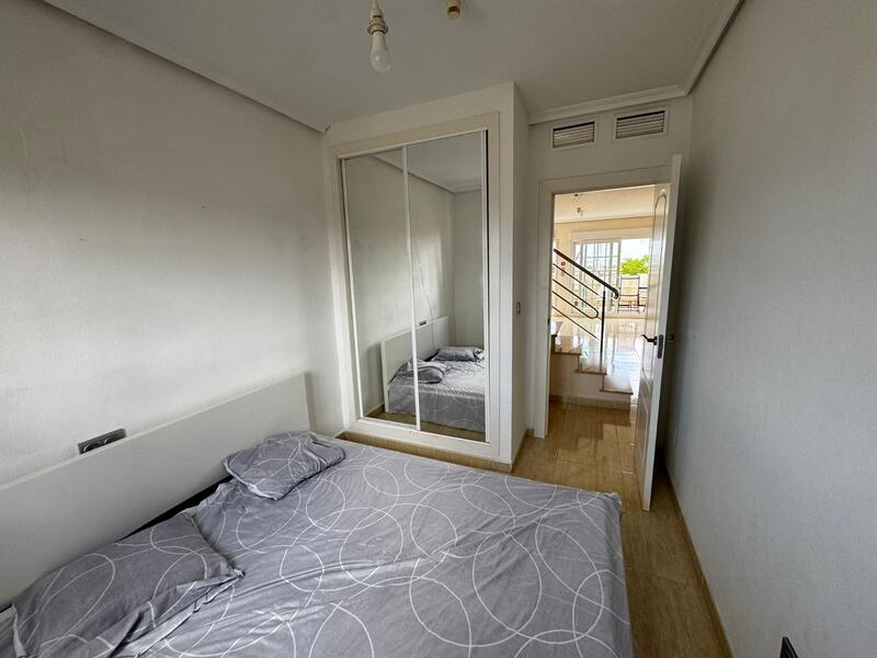 3 slaapkamer Gezinswoning Te koop