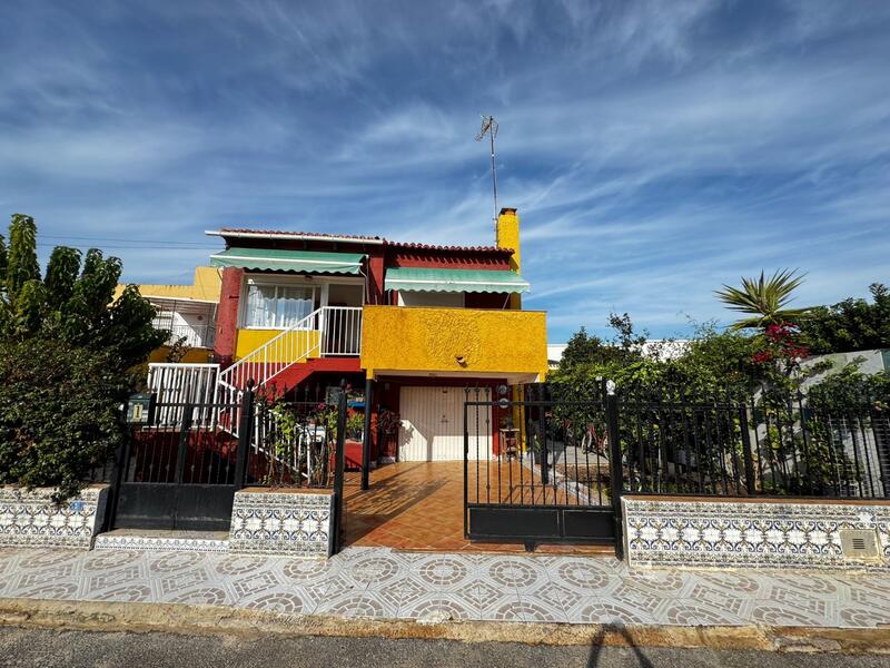 5 Cuarto Villa en venta