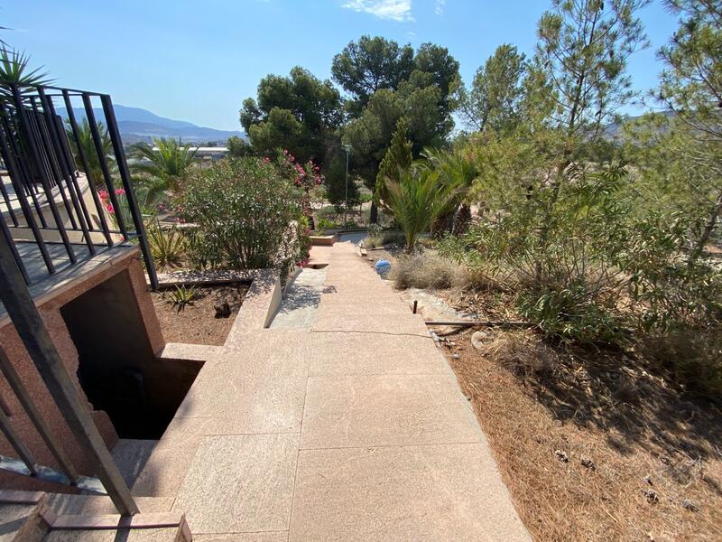 5 bedroom Villa for sale